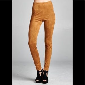 BLACK Ellison Suede Leggings